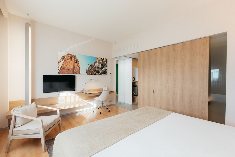 Habitación superior (with extra bed) del hotel Barcelo Valencia
