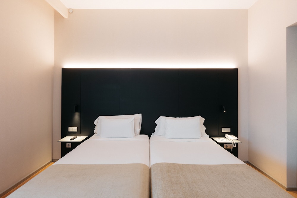 Habitación (2x2 Family Plan) del hotel Barcelo Valencia. Foto 2