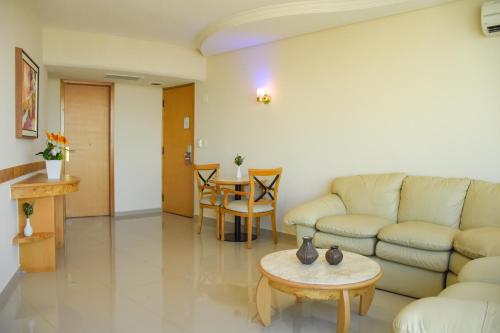 Suite Junior del hotel Golden Park Internacional Foz and Convenções. Foto 4