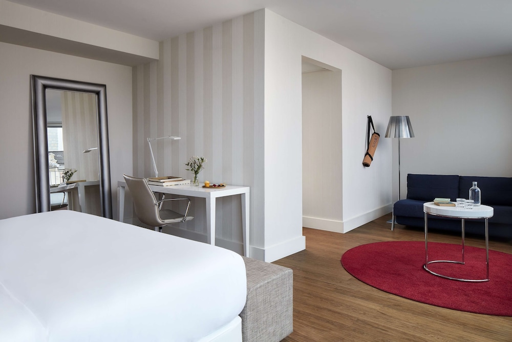 Habitación Premium (Extra Bed 2 adults + 1 child) del hotel Avani Frankfurt City. Foto 1