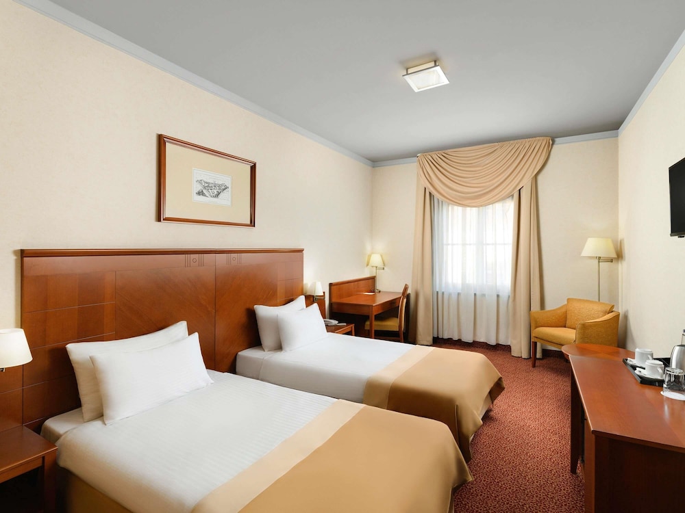 Habitación Superior con 2 camas individuales que pueden unirse del hotel Mercure Szekesfehervar Magyar Kiraly
