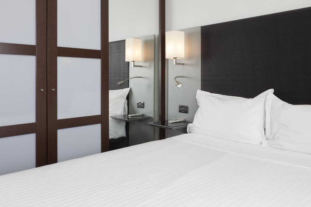 Habitación doble del hotel Ac Algeciras By Marriott. Foto 2