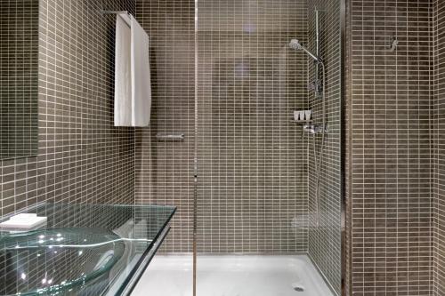 Habitación Estándar - Cama extragrande del hotel Ac Algeciras By Marriott. Foto 4