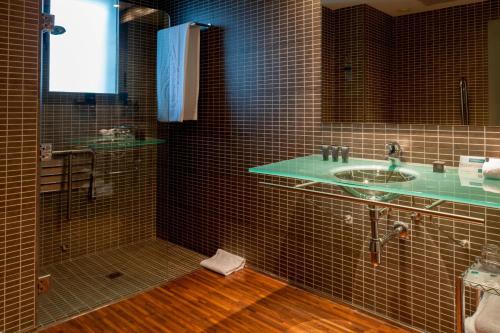 Habitación Estándar - 1 cama grande del hotel Ac Algeciras By Marriott. Foto 3