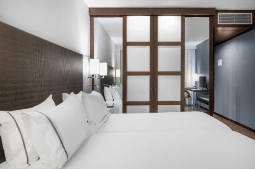 Habitación Estándar - 2 camas individuales del hotel Ac Algeciras By Marriott. Foto 1