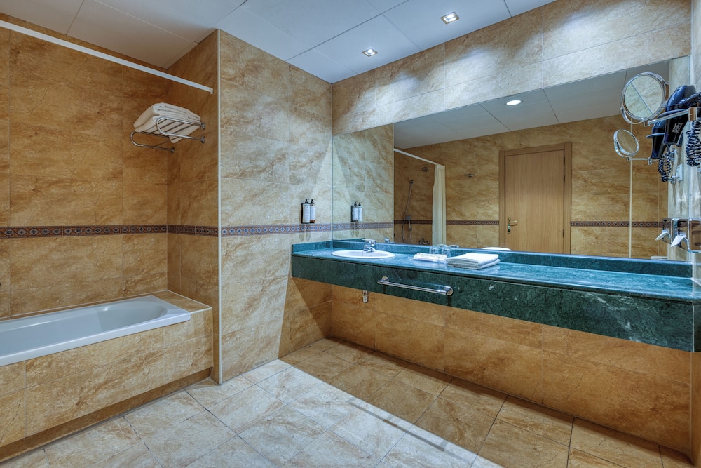 Suite junior del hotel Senator Cádiz Spa. Foto 5