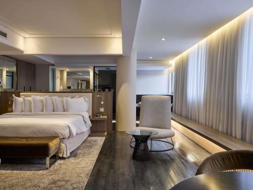 Suite Master del hotel Mercure Belo Horizonte Lourdes. Foto 1