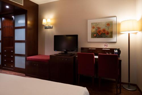 Habitación Estándar con cama grande - No fumadores del hotel Best Western Mediterraneo. Foto 3