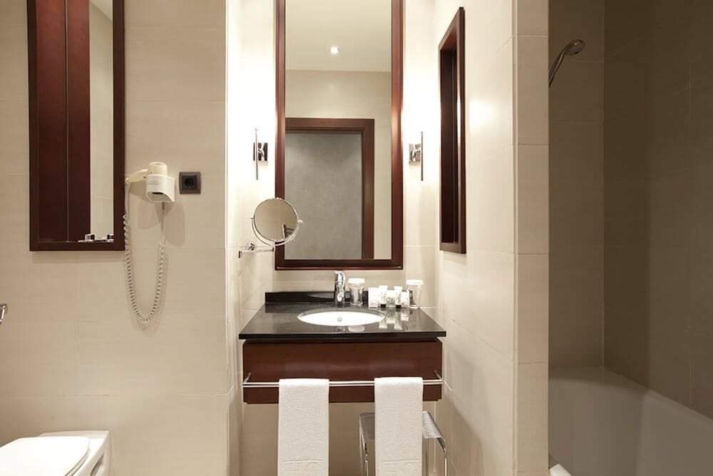 Habitación superior del hotel Barcelona Center. Foto 6