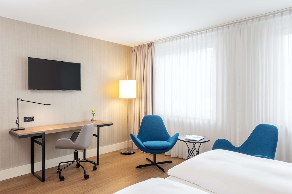 Habitación superior (Double) del hotel Nh Köln Altstadt. Foto 3