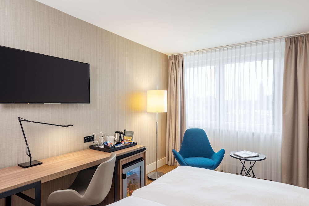 Habitación estándar (View) del hotel Nh Köln Altstadt. Foto 4