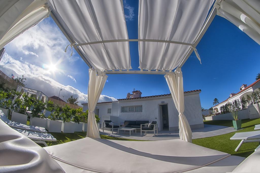 Bungalow Suite del hotel Bungalows Adonis