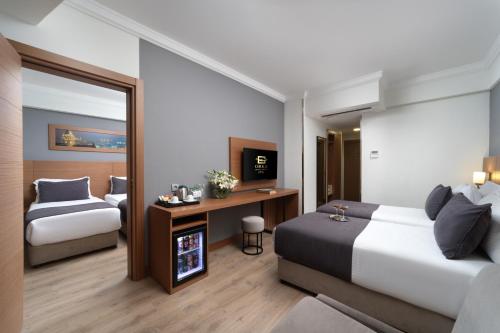 Habitación Familiar Comunicada con acceso gratuito al spa del hotel Orka Royal and Spa. Foto 4