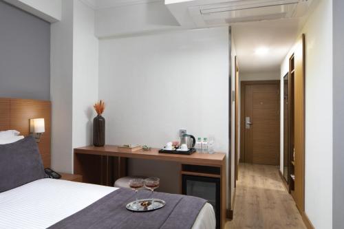Habitación Estándar Contigua (2 habitaciones) - Acceso gratuito al spa del hotel Orka Royal and Spa. Foto 9