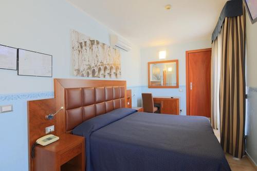 Habitación doble 1 Cama queen Vista Patio Normal del hotel Terminus and Plaza