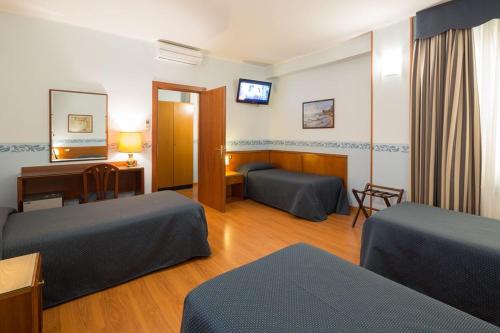 Habitación Familiar del hotel Terminus and Plaza. Foto 5