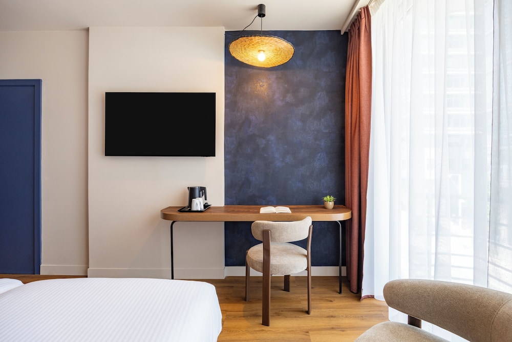 Habitación superior, 1 cama doble (Classic) del hotel des Colonies Brussels by Mercure. Foto 1