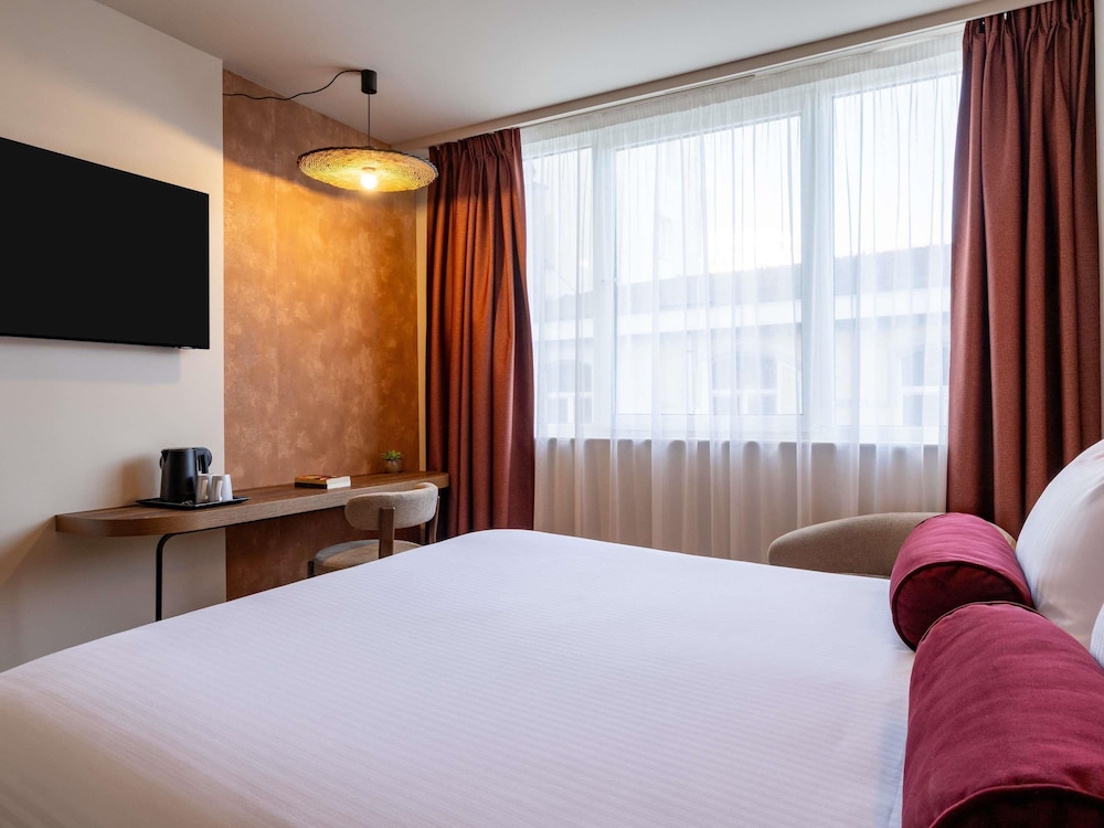 Habitación Clásica con 1 cama queen size del hotel des Colonies Brussels by Mercure. Foto 16