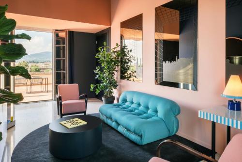 Suite con terraza del hotel The Social Hub Florence Lavagnini. Foto 6