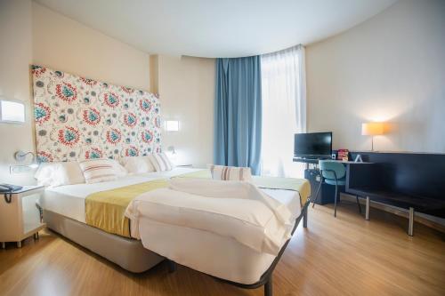 Habitación Doble con cama supletoria - 1 o 2 camas del hotel ITC Jerez By Soho Boutique. Foto 3