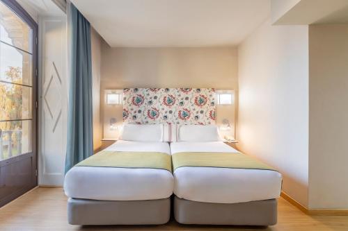 Habitación Doble con balcón del hotel ITC Jerez By Soho Boutique. Foto 17
