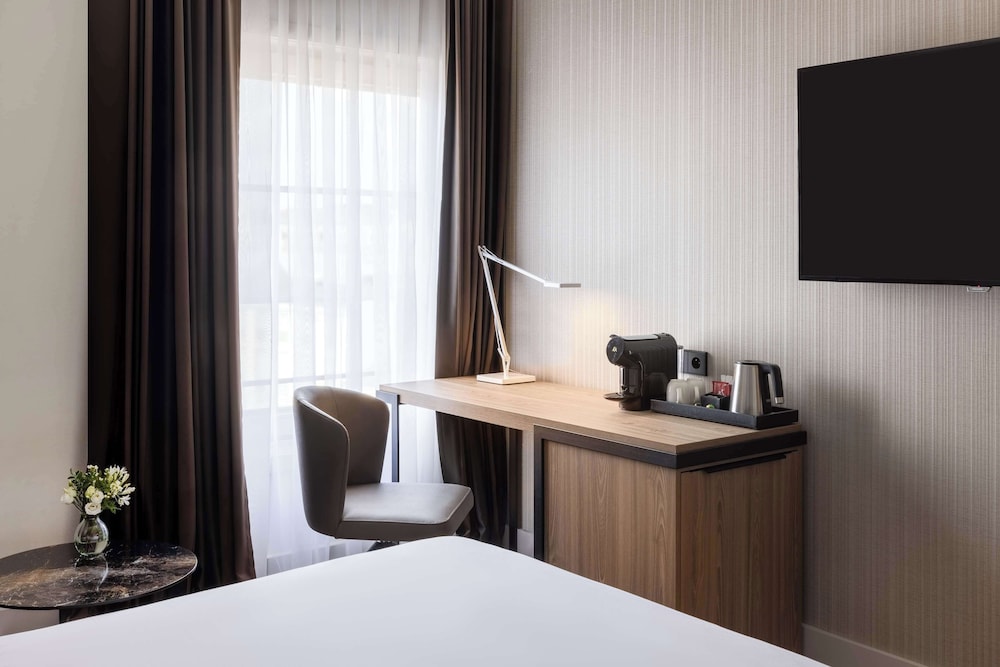 Habitación estándar del hotel NH Brussels Carrefour de l'Europe. Foto 4