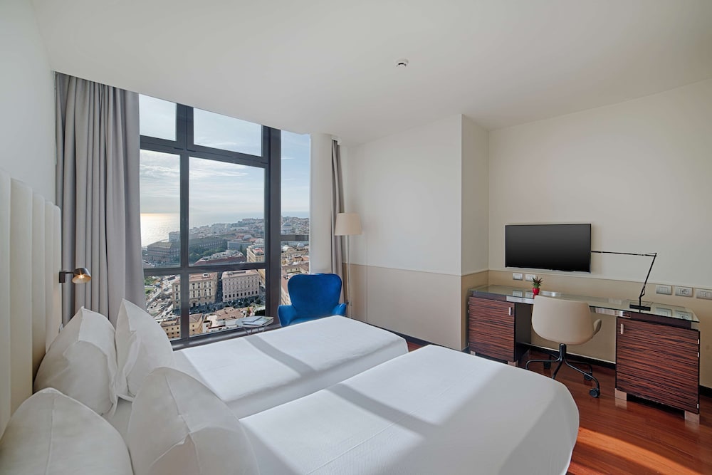 Habitación Premium (City View) del hotel Nh Napoli Panorama