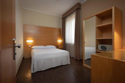 Habitación Estándar - 1 cama grande del hotel Ibis Styles Parma Toscanini. Foto 3