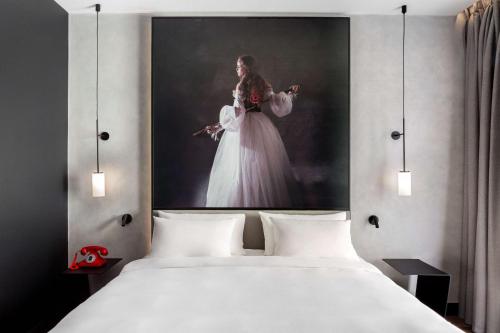 Habitación Familiar del hotel Radisson Red Madrid. Foto 1