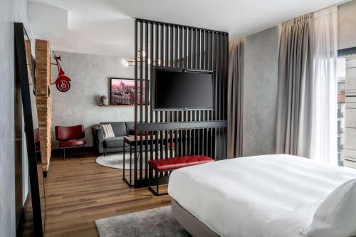 Habitación Familiar del hotel Radisson Red Madrid. Foto 2