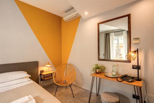 Habitación Doble Superior con Balcón del hotel King. Foto 8
