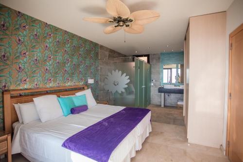 Villa con bañera de hidromasaje del hotel Serenity Amadores. Foto 2