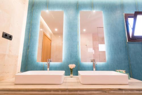 Top Floor Premium Apartment with Sea View del hotel Serenity Amadores. Foto 9