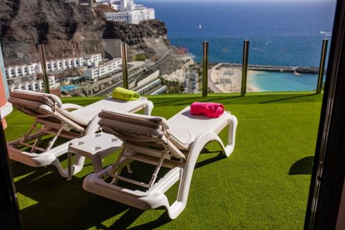 Top Floor Premium Apartment with Sea View del hotel Serenity Amadores. Foto 19