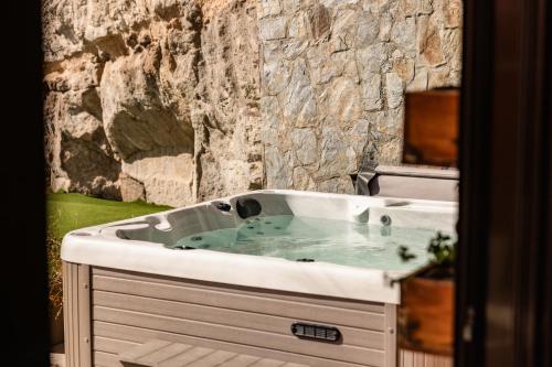 Premium Villa with Hot Tub del hotel Serenity Amadores. Foto 8