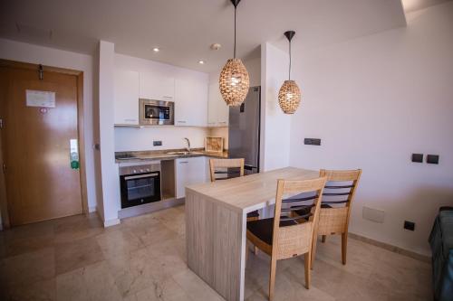 Apartamento Estándar con vistas al mar del hotel Serenity Amadores. Foto 6