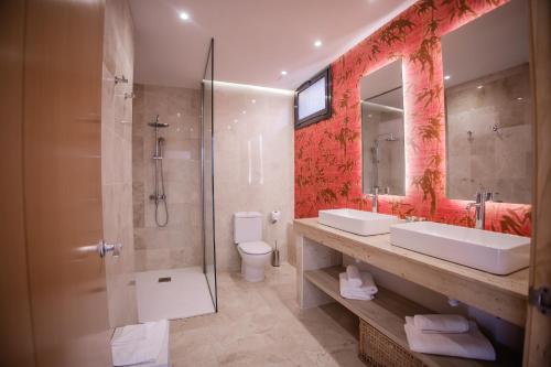 Villa Superior con bañera de hidromasaje del hotel Serenity Amadores. Foto 1