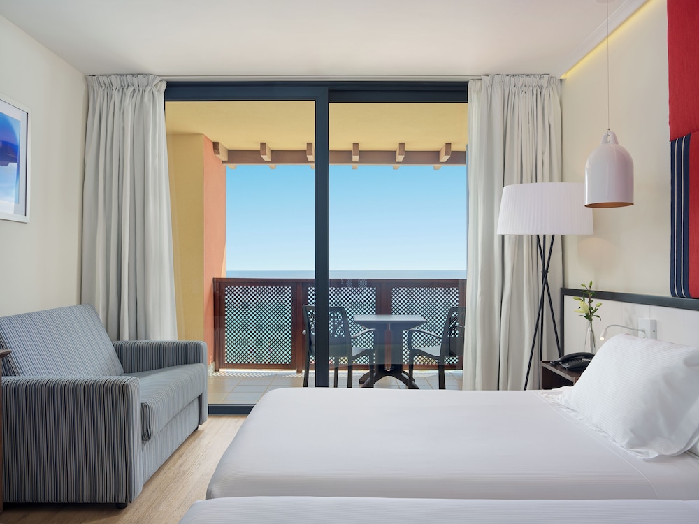Habitación Superior con vistas al mar del hotel H10 Tindaya