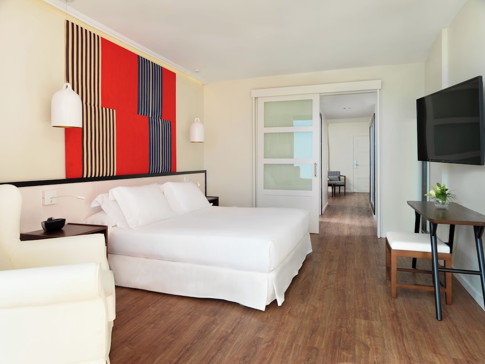 Junior Suite Privilege con Terraza del hotel H10 Tindaya. Foto 6