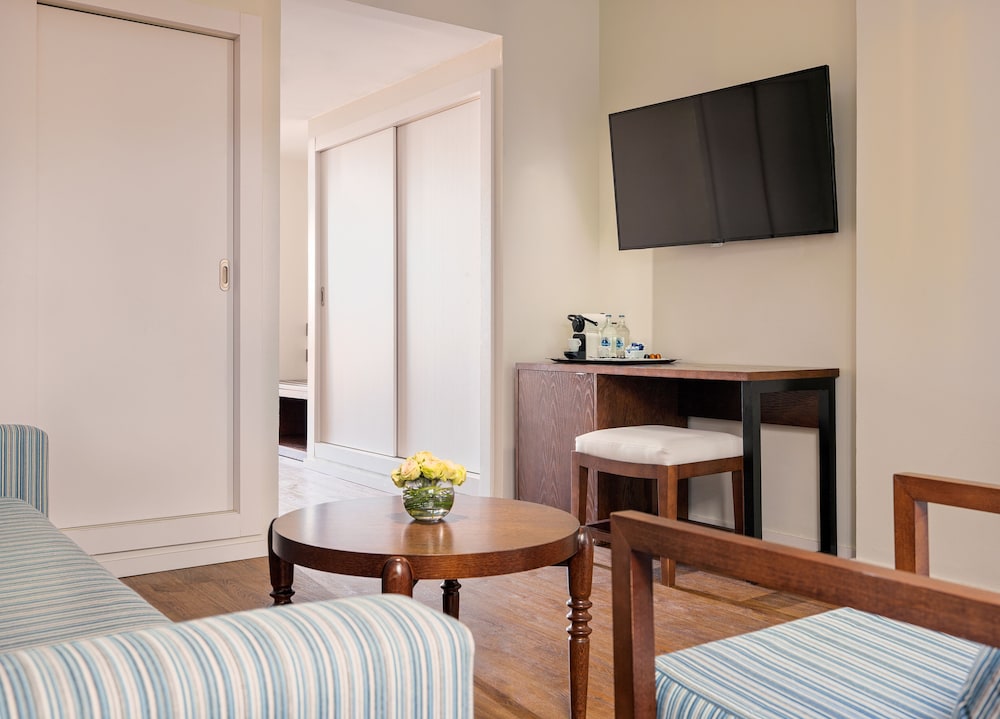 Suite junior del hotel H10 Tindaya. Foto 7