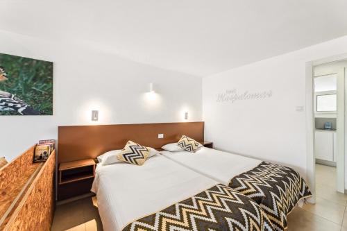 Apartamento de 1 dormitorio con vistas al jardín del hotel El Capricho. Foto 5