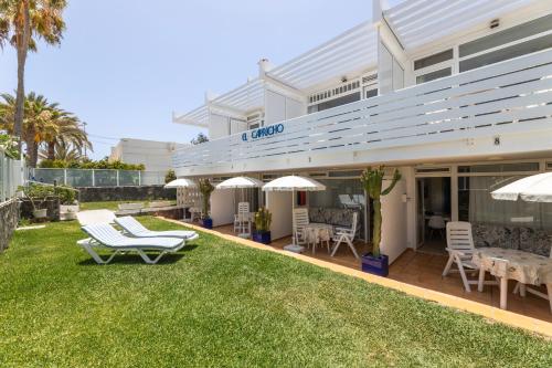 Apartamento de 1 dormitorio con vistas al jardín del hotel El Capricho. Foto 11