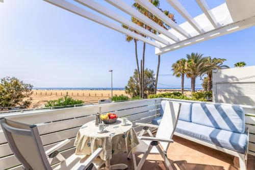 Apartamento de 1 dormitorio con balcón y vistas al mar del hotel El Capricho. Foto 11