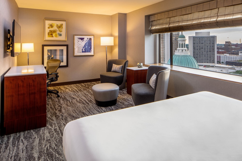 1 cama King Deluxe del hotel Hyatt Regency St. Louis At The Arch