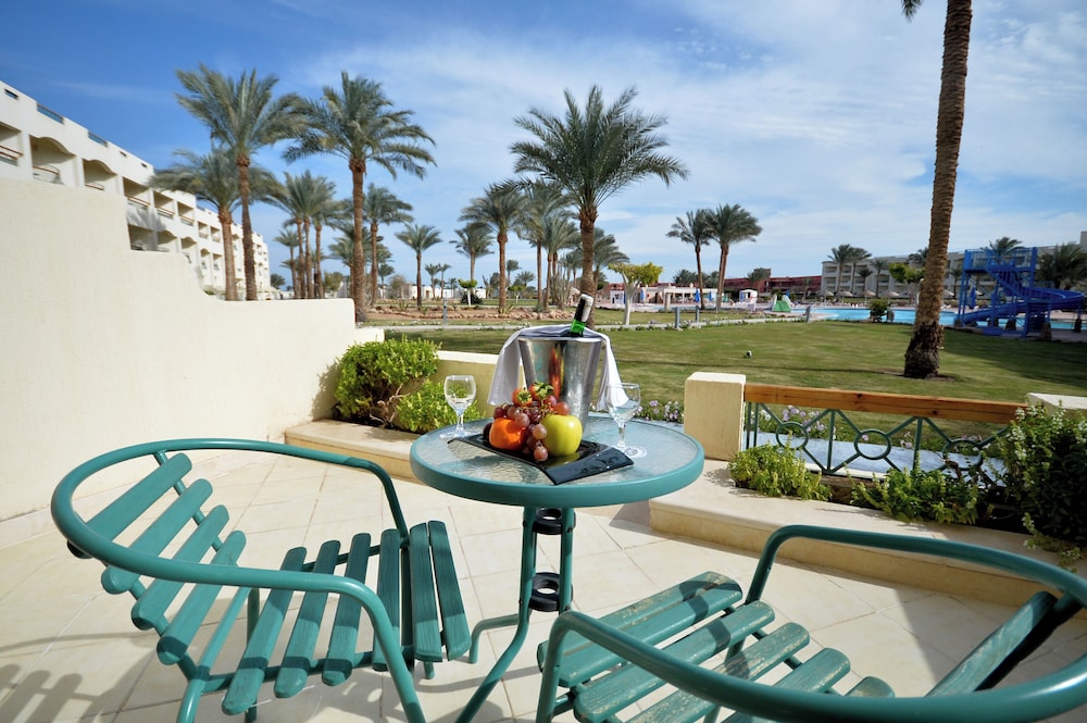 Habitación estándar, vistas al jardín del hotel Aurora Oriental Resort Sharm El Sheikh. Foto 3
