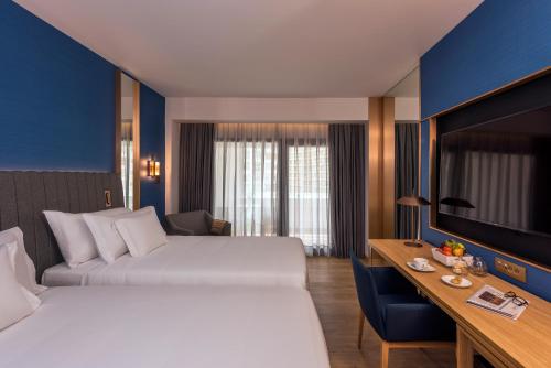 Habitación Deluxe del hotel Barcelo Tanger. Foto 3