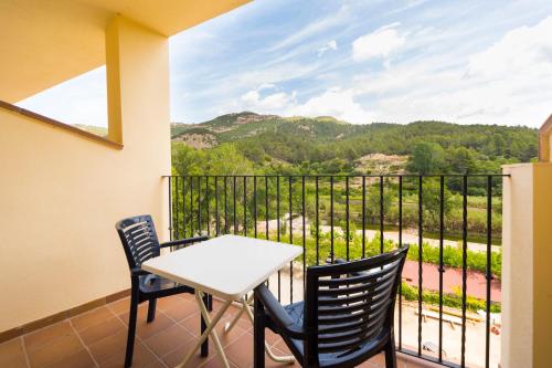 Habitación Doble Premium con vistas al río - 1 o 2 camas del hotel Rosaleda Del Mijares. Foto 1
