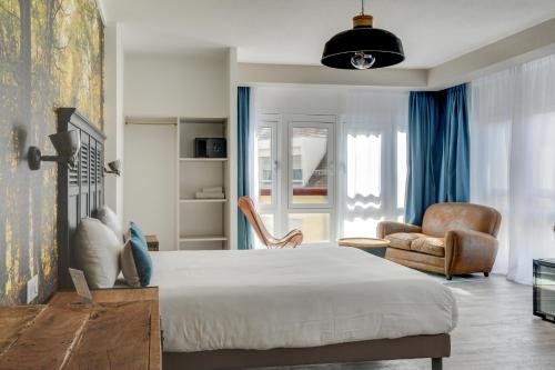 Habitación Doble Grande del hotel La Maison Mulhouse Centre. Foto 4