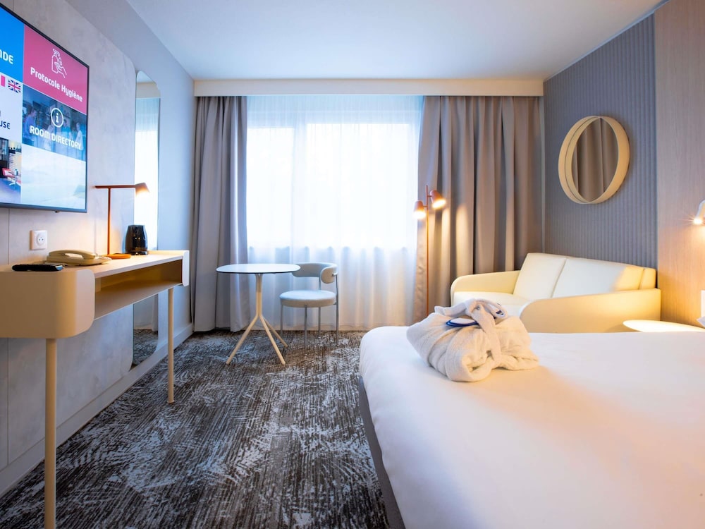 Habitación Ejecutiva con 1 cama doble del hotel Novotel Mulhouse Bâle Fribourg. Foto 2