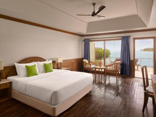 Water Villa - 50% off domestic transfers for stays of 7+ nights (book from 23 Mar, stay until 30 Sep) del hotel Villa Park Sun Island Resort. Foto 2